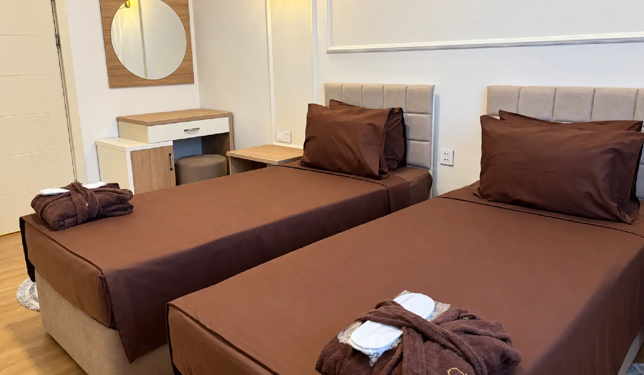 Family Suite [2]