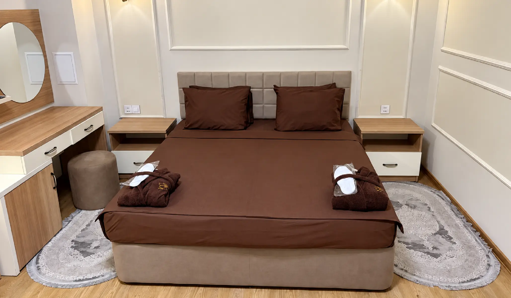 Junior Suite [1]