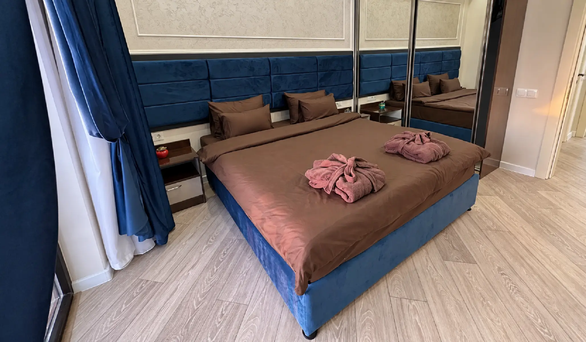 Family Suite [6]